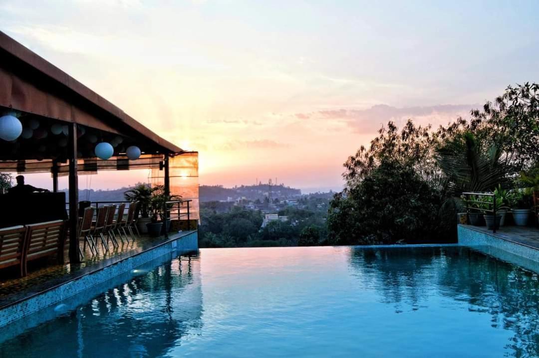 Silverador Resort Тхане Экстерьер фото